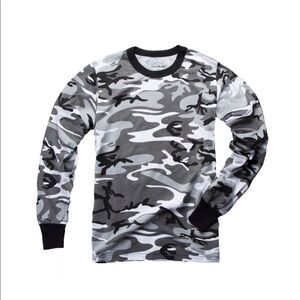 Men’s Gray Camouflage long sleeve T-shirt sz. XL